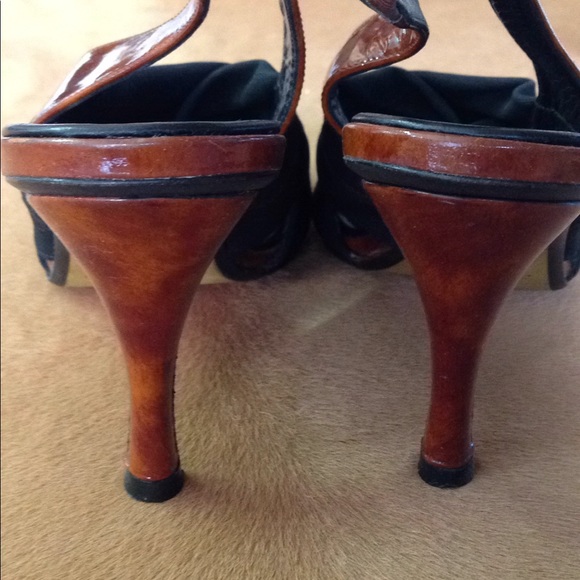 Donald J Pliner Slip-on Heels - Picture 3 of 4